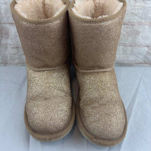 UGG Girls Youth Women's 5 Gold Glitter Classic Short II Insulated Winter Boots - Picture 4 of 10